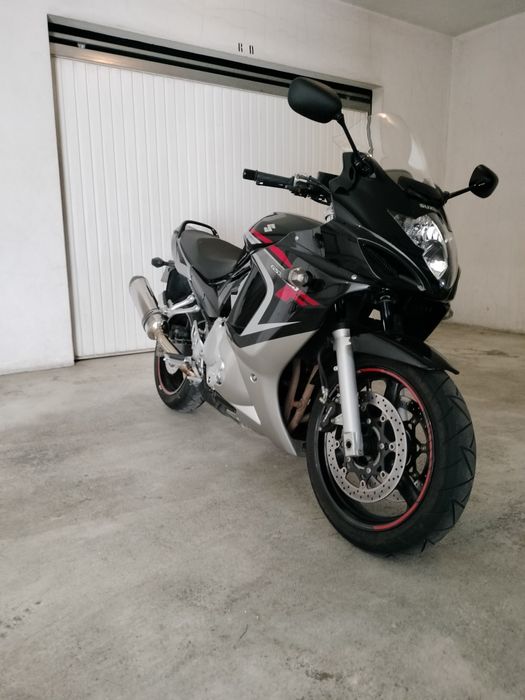 Suzuki GSX 650 F (2008) – Apenas 33.000 km – Estado Imaculado Revisão Feita + Mala Givi