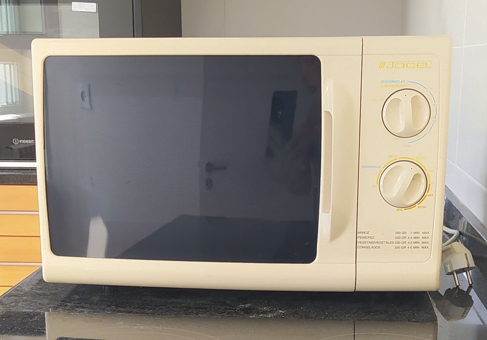 Microondas com grill