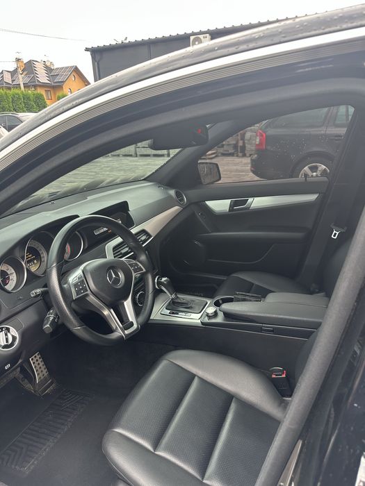 Mercedes-Benz C-Class W204