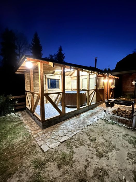 Відпочинок в Карпатах "ВИСОКИЙ БЕРЕГ "будинок, Чан,басейн,баня.