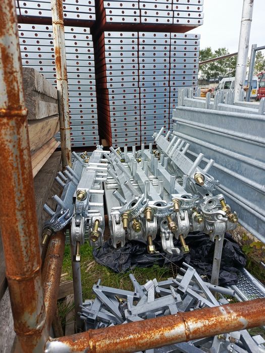 Rusztowanie elewacyjne ramowe plettac poznańskie  wszystkie elementy