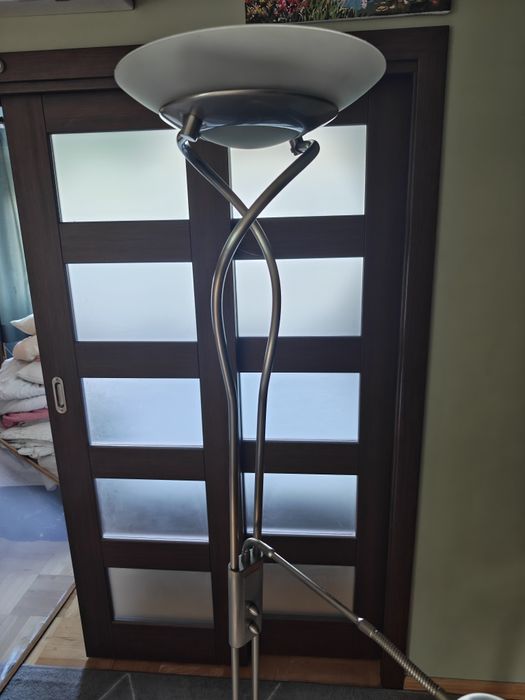 Lampa stojąca podłogowa chrom satyna, z lampką do czytania