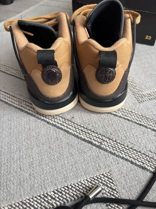 Jordan spizike low 37,5 р