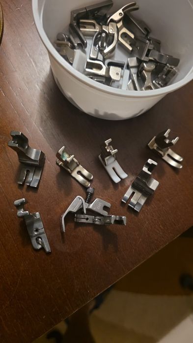 Vendo máquina de costura industrial