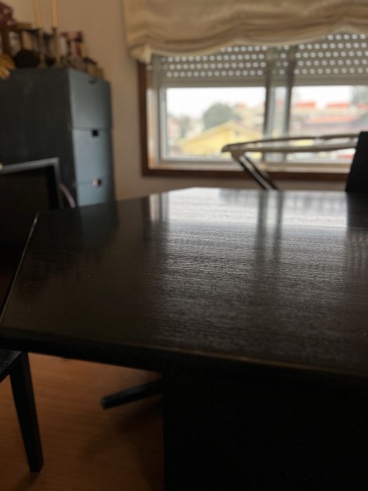 Mesa preta extensivel