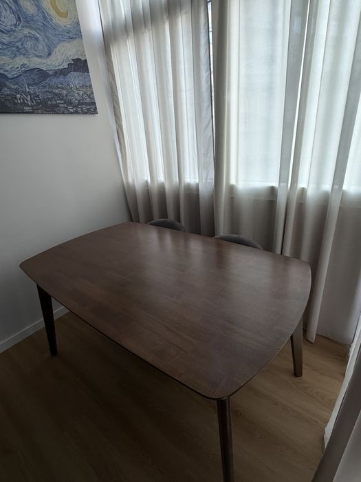 Conjunto de Mesa e Quatro Caderias