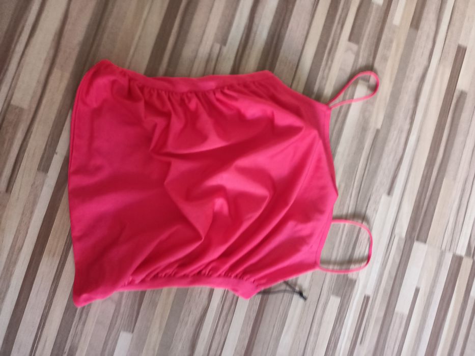 Nowy crop top Sinsay rozmiar XS najnowsza kolekcja