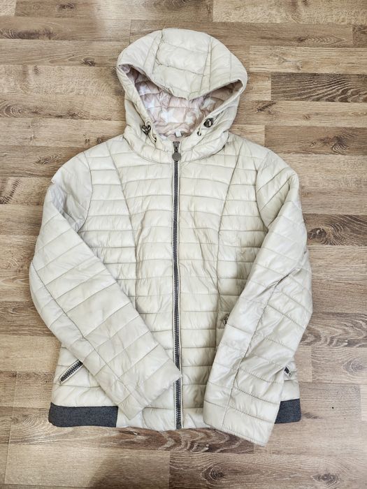 Дві  курткти жіночі