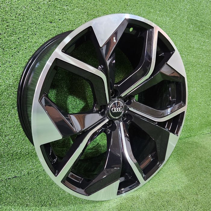 Диски Audi R22x9.5 5-112 CB66,5  Q7 Q8 DA45