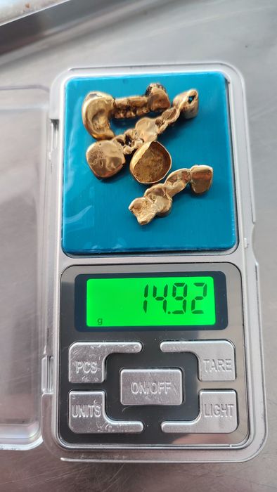 Золото 583 Зубные коронки 850 проба