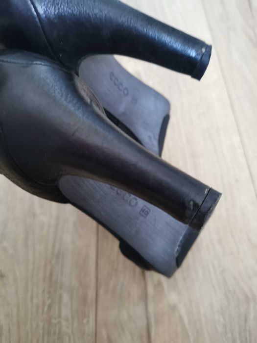 Sandały ecco 40, czarne, obcas, wkł. 26 cm