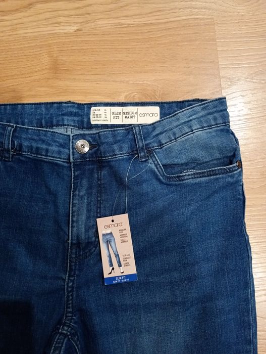 Nowe jeansy Esmara