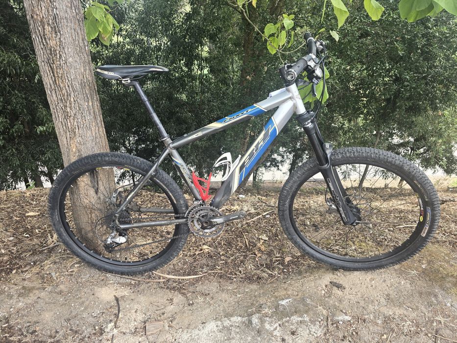 Btt bh expert com travoes hidraulicos