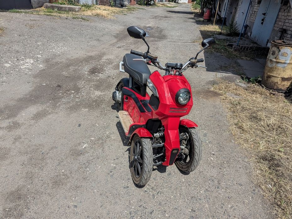 Електроскутер Doohan iTank (red)