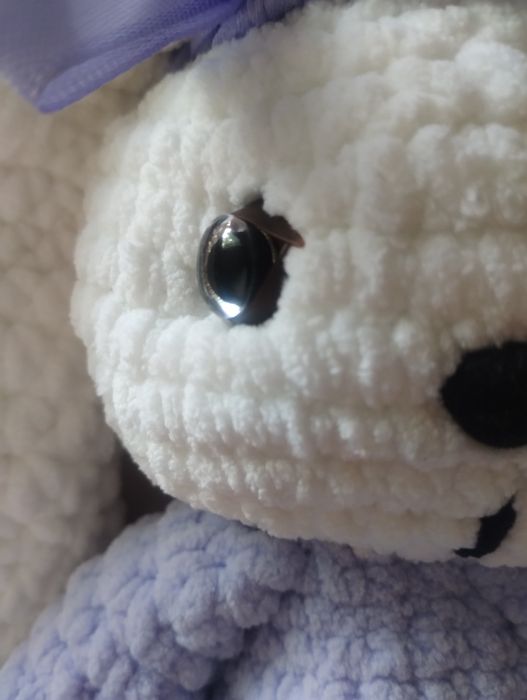 В'язаний зайчик .