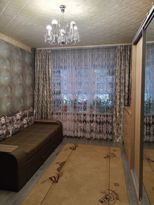 Продаж кімнати біля м. Лукʼянівська 16,5м²