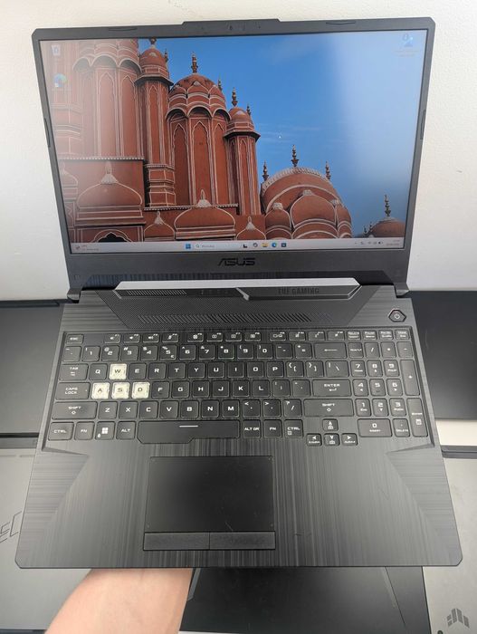 LAPTOP GAMINGOWY Asus TUF F15 RTX 2050 Intel i5-11400H 144 hz