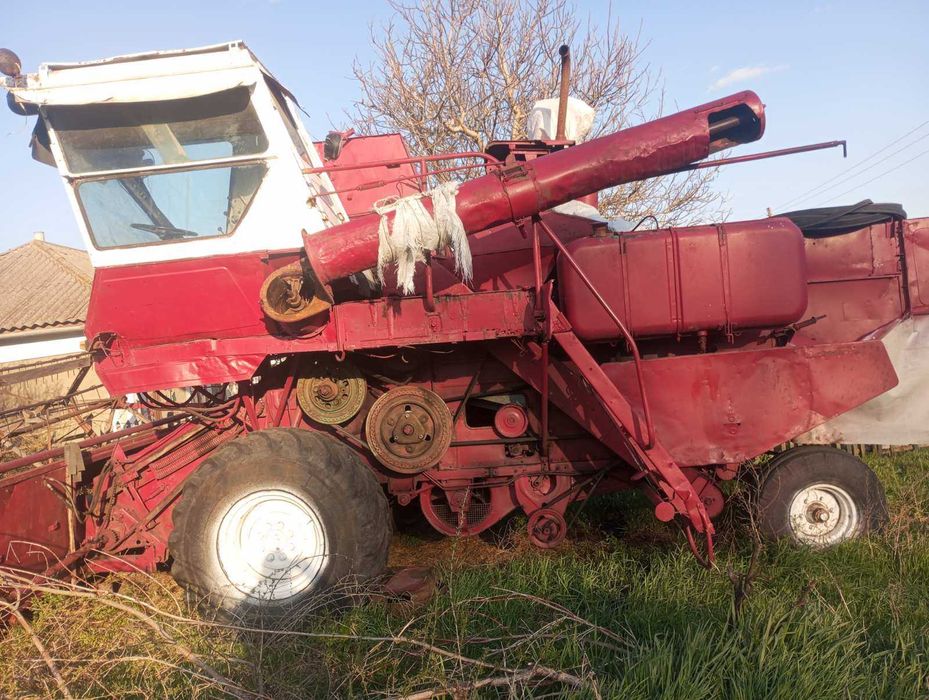 Продам комбайн Нива СК 5