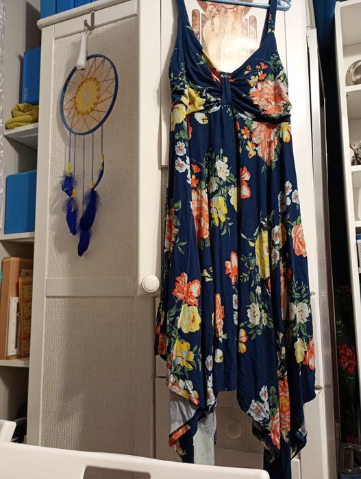 Niebieska sukienka kwiaty M