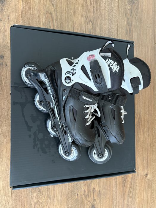 Rolki 29-33 Rollerblade bialo cArne FURY