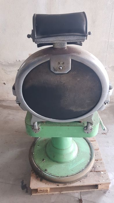 Cadeiras de barbeiro antigas