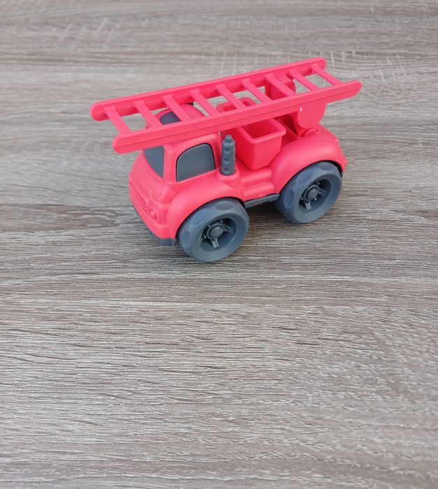 Нова пожежна машинка