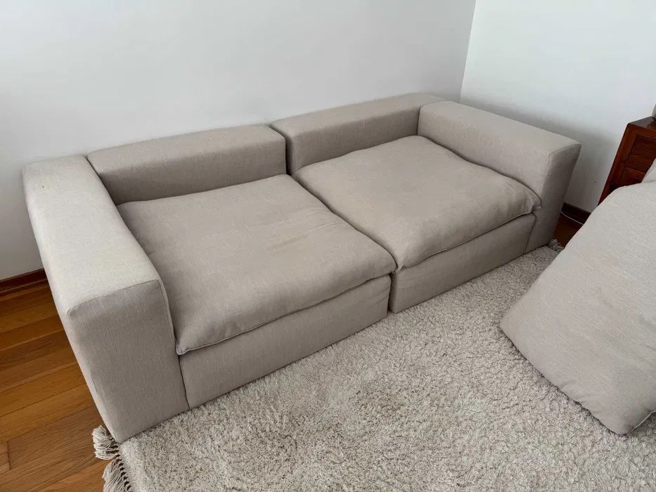 SOFÁ 4 LUGARES BEJE LINHO