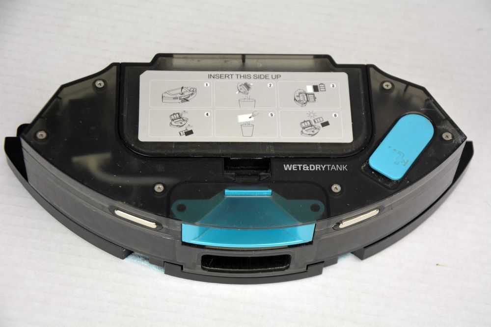 Robot sprzątający Cecotec 5842 czarny odkurzacz