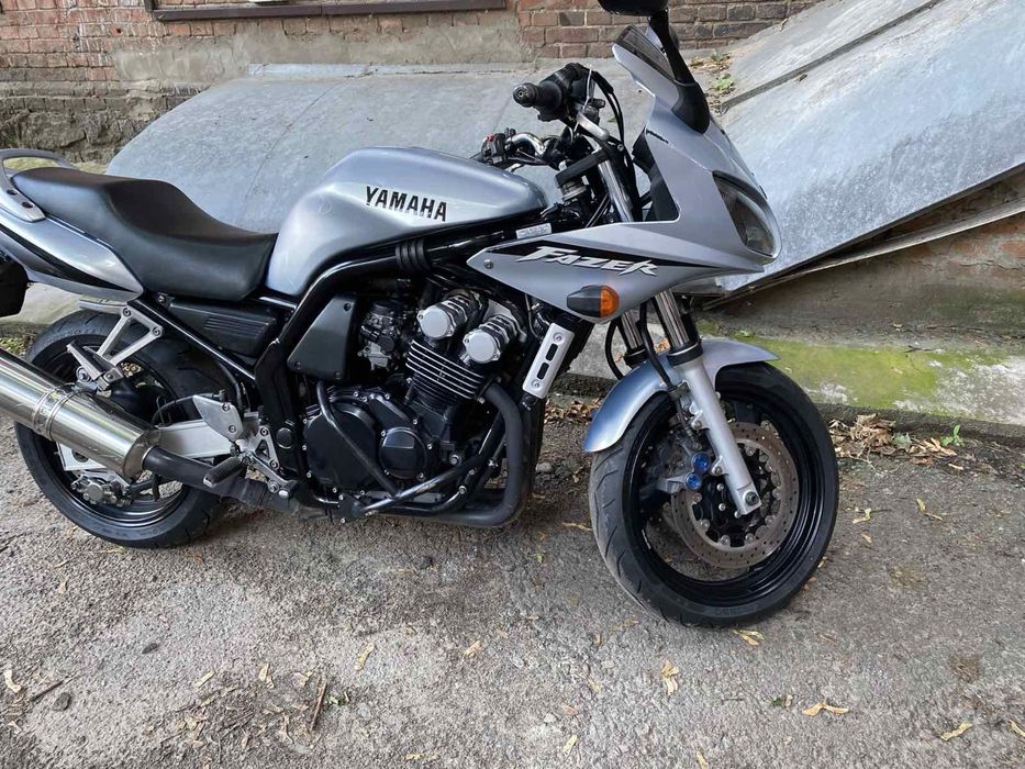 Yamaha FZS 600 Fazer