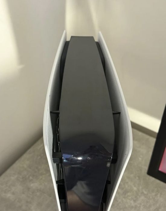 Ps5 Slim 1tb  comprada a 2 meses