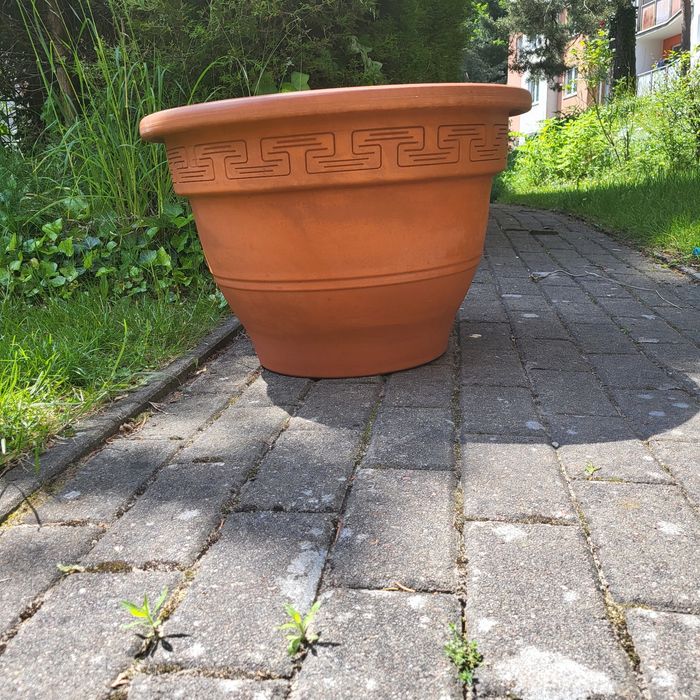 Wielka donica z tarakoty