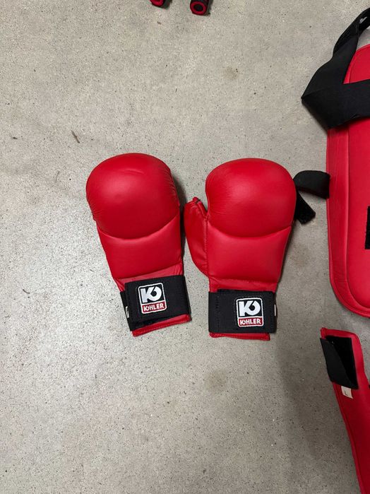 Luvas + Caneleiras/Proteções para karaté/MMA/Kick-boxing