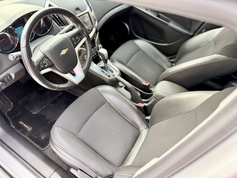 Продам идеальный Cruze от 1 хозяина не крашеная