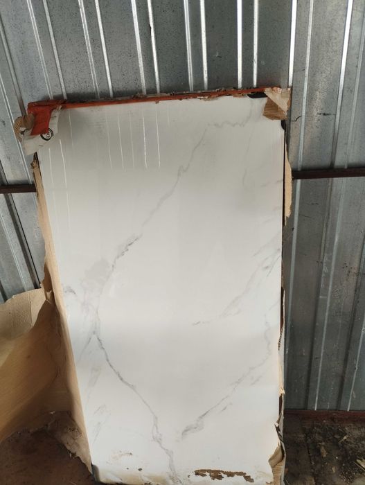 Płytki marmur 120x60 pozostały po budowie