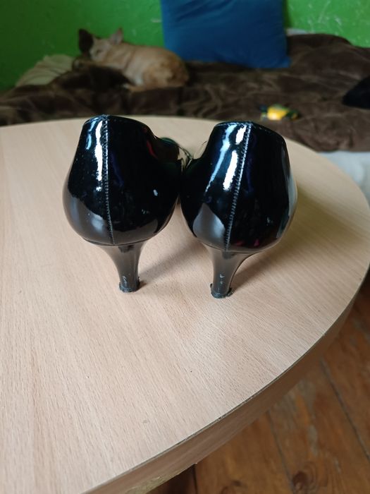 Ryłko buty na obcasie 39(25cm)