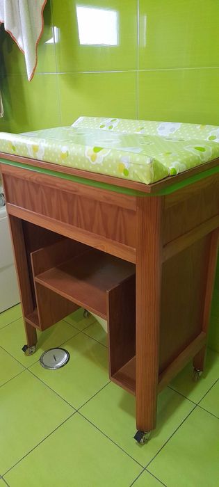 Banheira de bebe com fraldário