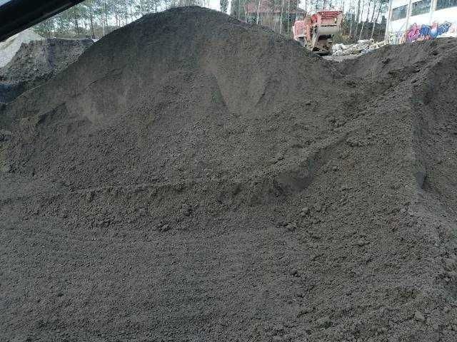 Czarnoziem przesiany 4 tony mały samochód