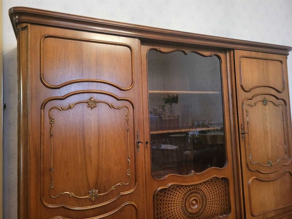 Bardzo ładna biblioteka serwantka chippendale witryna kredens orzech !