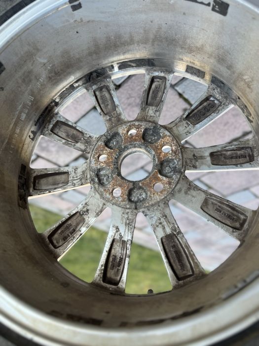 Оригінальні диски VW PASSAT B8 R17 5x112 London із зимовою резиною