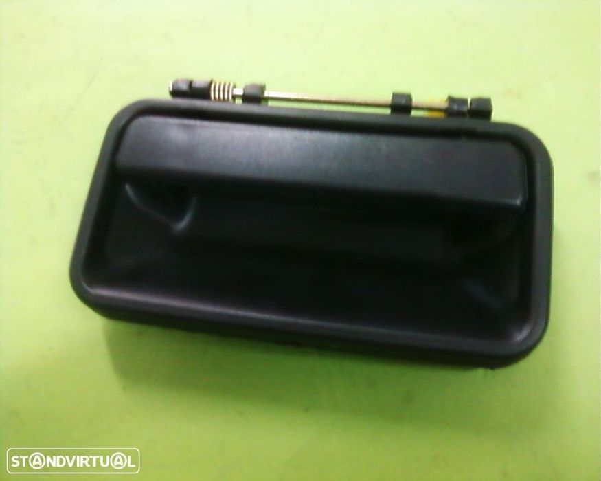puxador porta Mitsubishi canter FE331 FE444 (NOVO)