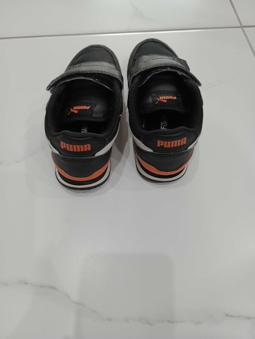 Buty PUMA rozmiar 29 jak nowe 17.5 cm