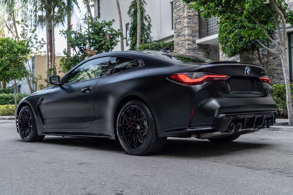 BMW M4 Competition      2022
