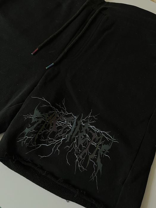 Шорти від бренду Cropp