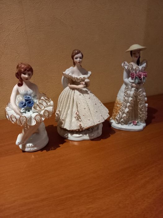 Продам фарфоровые статуэтки. Румыния