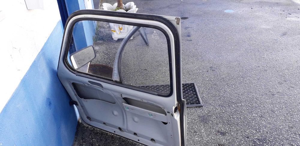 Clássicos Renault 4 gtl portas e mecanica