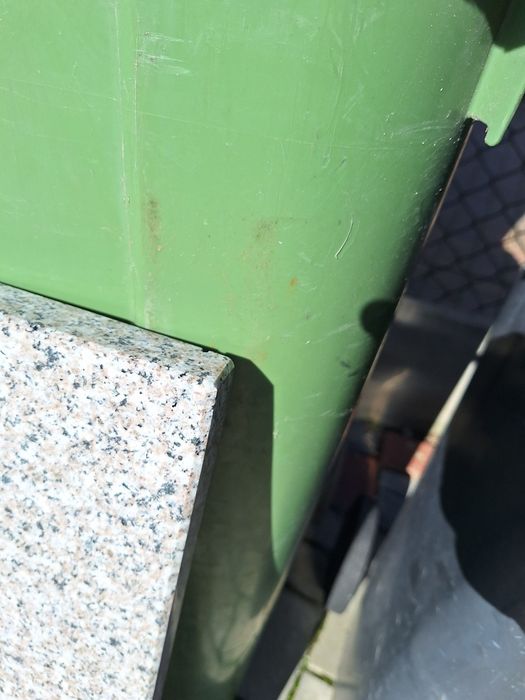 Parapet granitowy 79x35 cm