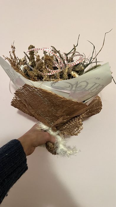 Bukiet wiązanka z suszonych traw kwiatów