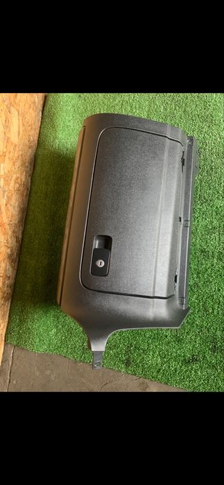 Porta Luvas Golf VI