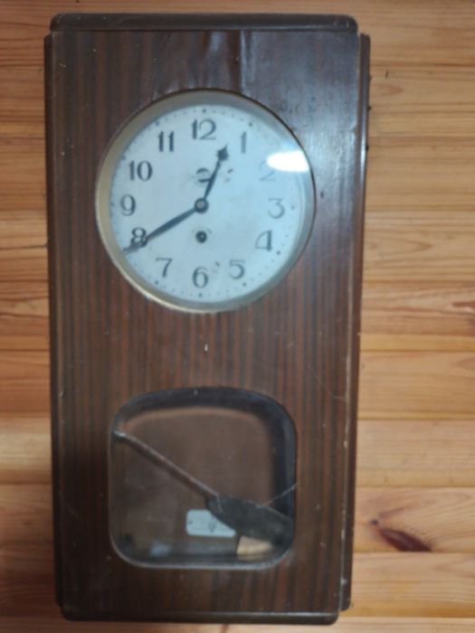 Годинник настінний з боєм