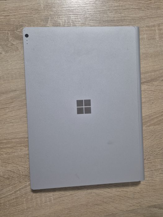 Microsoft Surface Book 2 13.5 i7-8650u 8/256gb Nvidia 1050